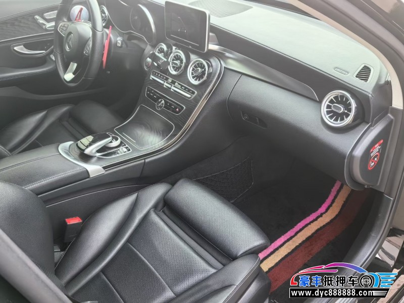 18年奔驰C轿车抵押车出售