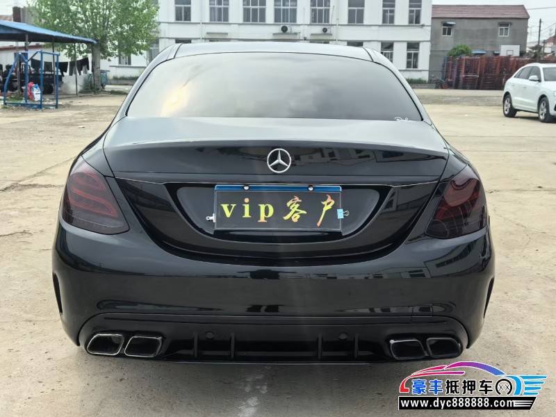 18年奔驰C轿车抵押车出售