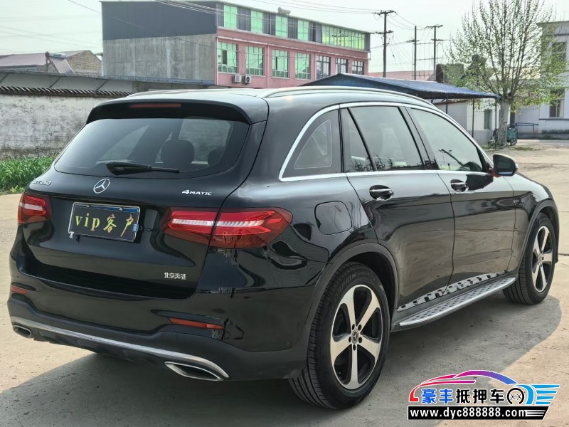 18年奔驰GLC轿车抵押车出售