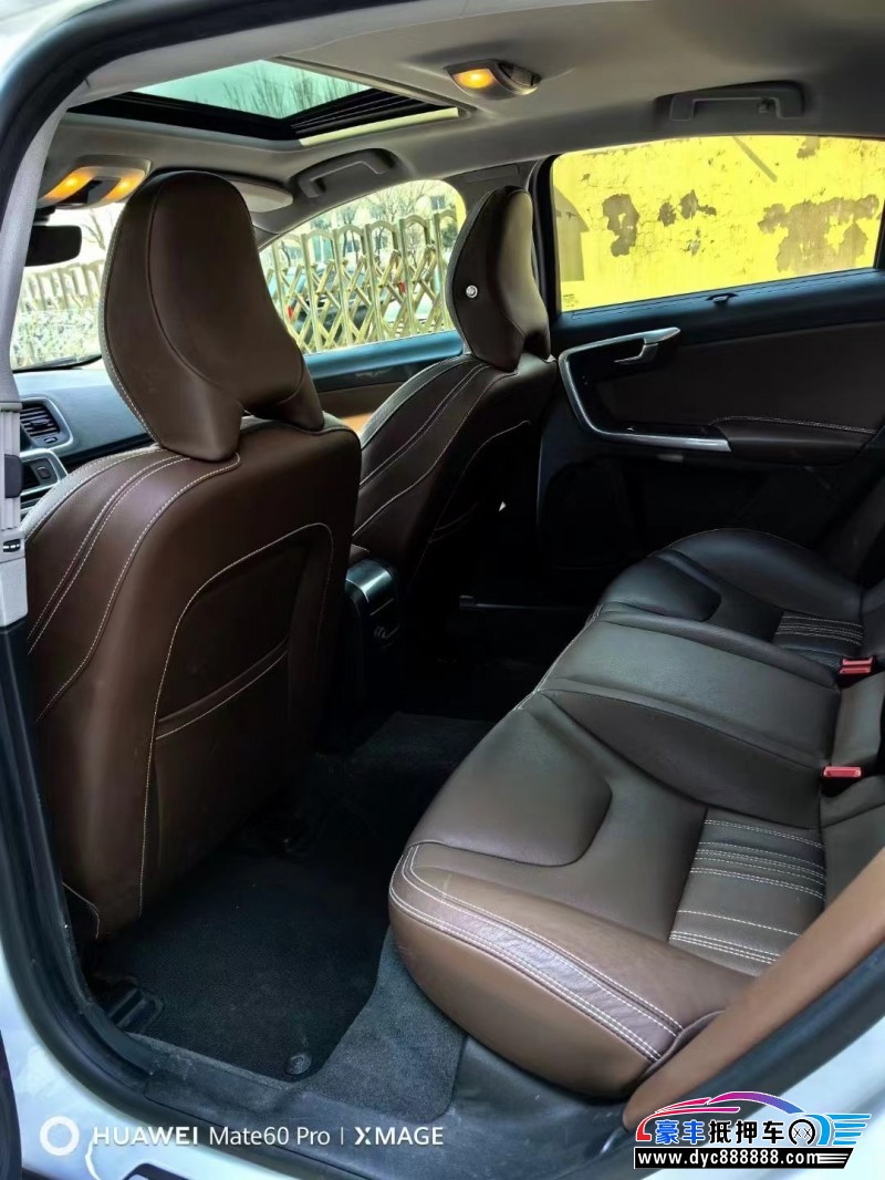 18年沃尔沃S60轿车抵押车出售