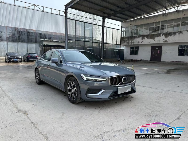 23年沃尔沃S60轿车抵押车出售