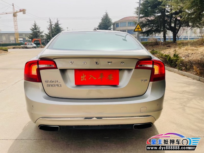 14年沃尔沃S60轿车抵押车出售