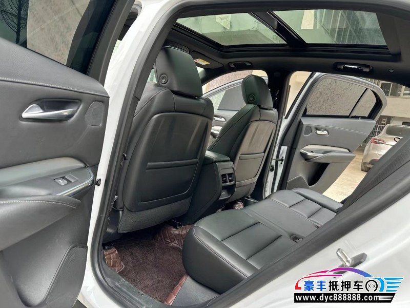 21年凯迪拉克XT4轿车抵押车出售