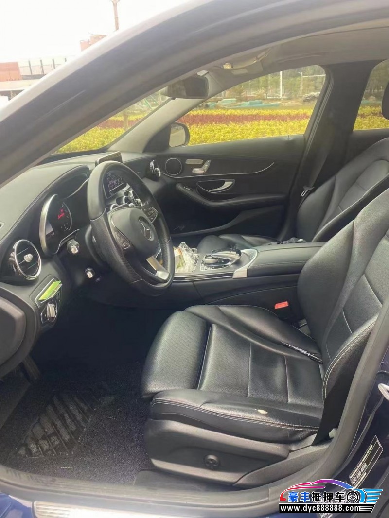 17年奔驰C轿车抵押车出售