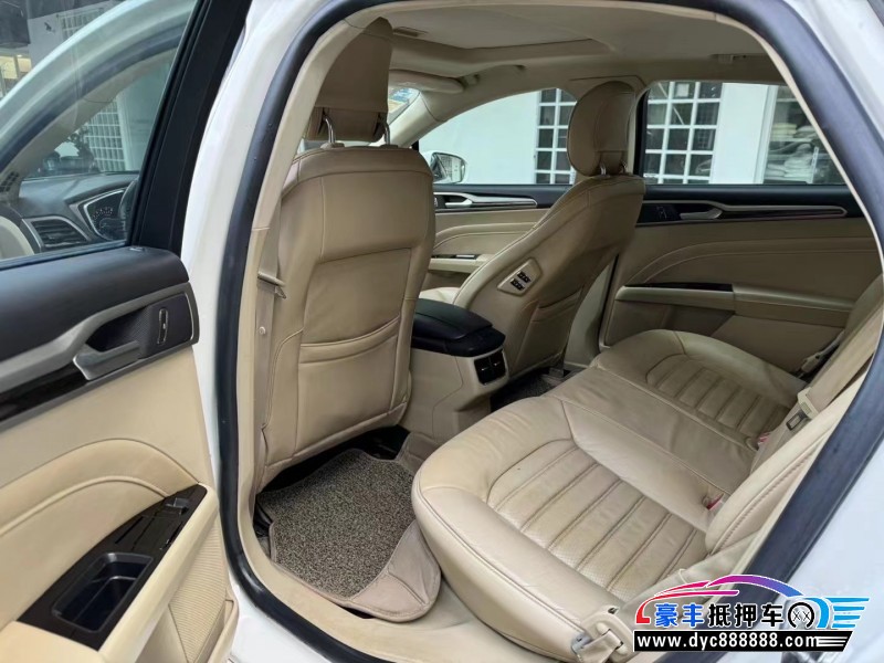 15年福特蒙迪欧轿车抵押车出售