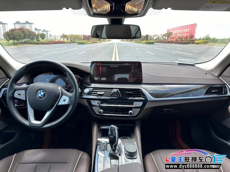 22年宝马5系轿车抵押车出售