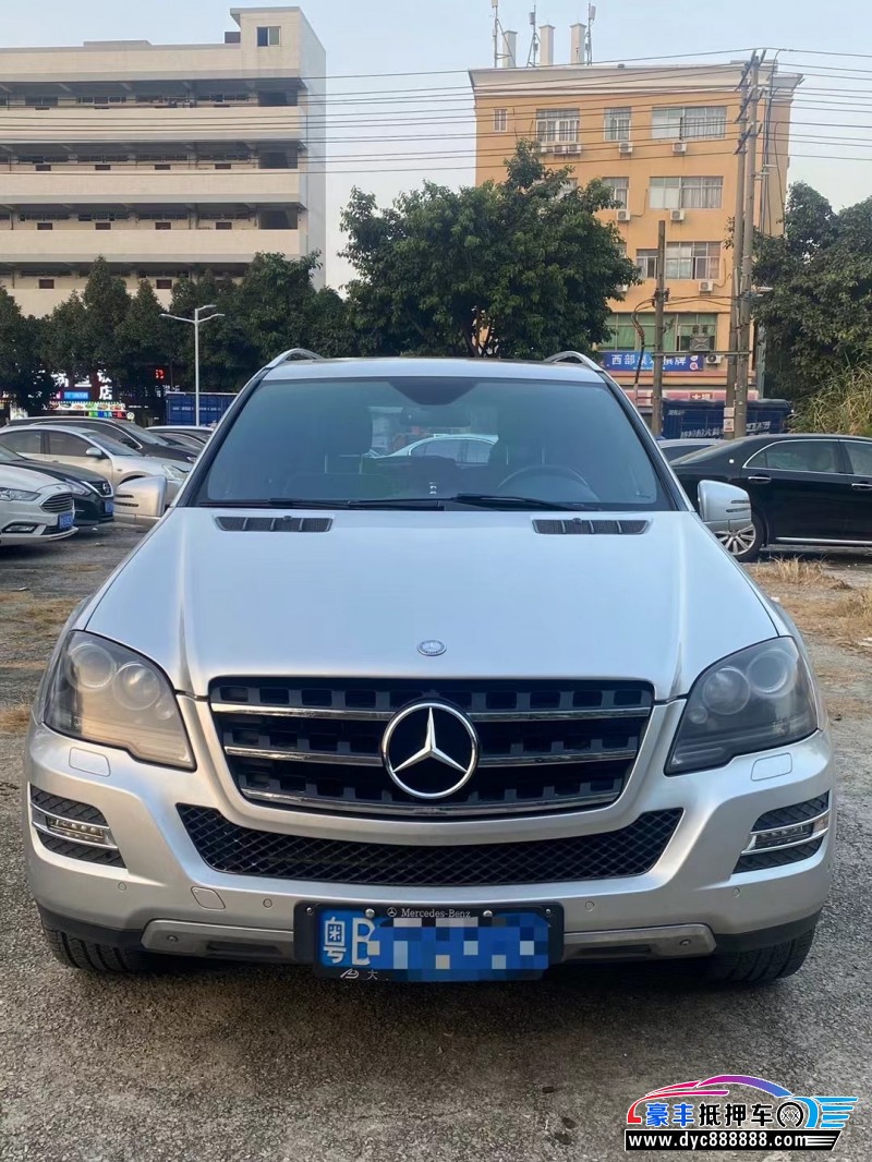 12年奔驰ML轿车抵押车出售