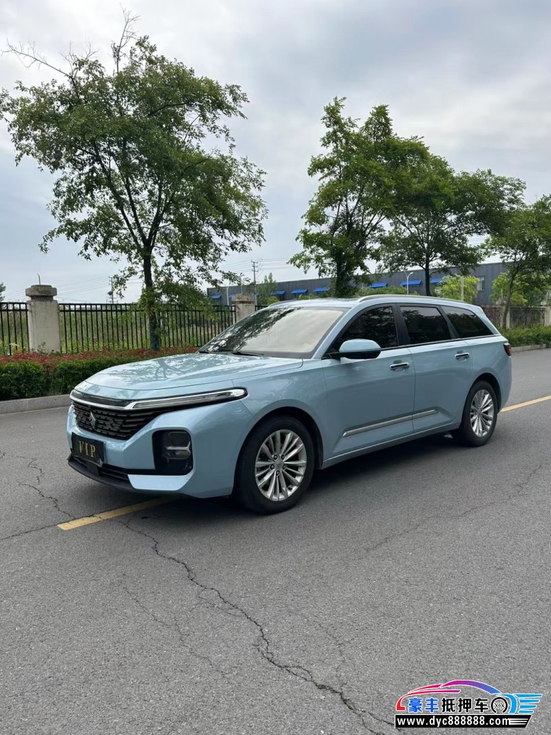 22年宝骏RC5SUV抵押车出售