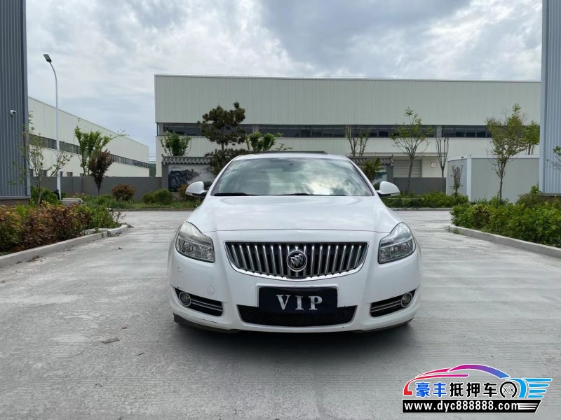 13年别克君威轿车抵押车出售