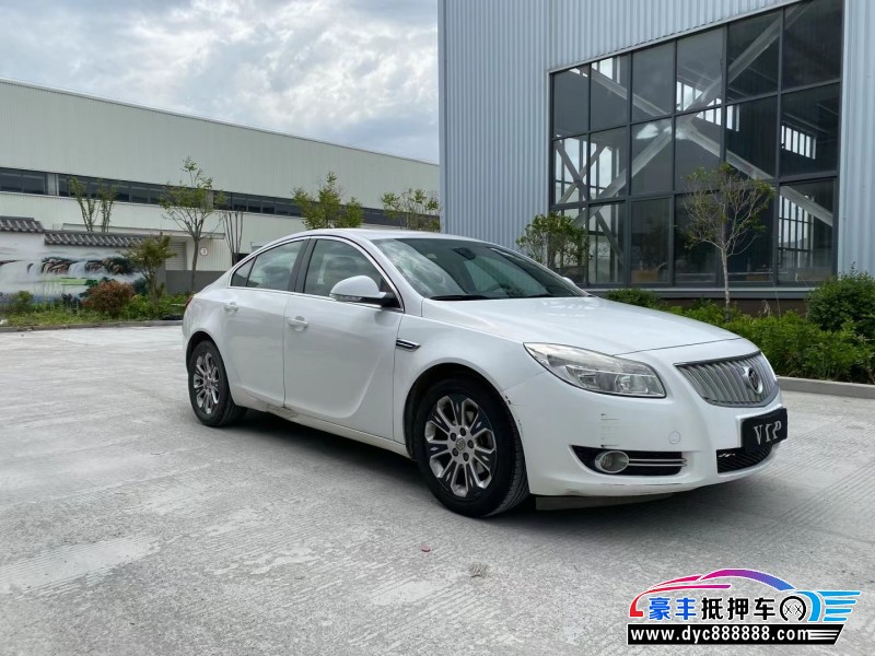 13年别克君威轿车抵押车出售