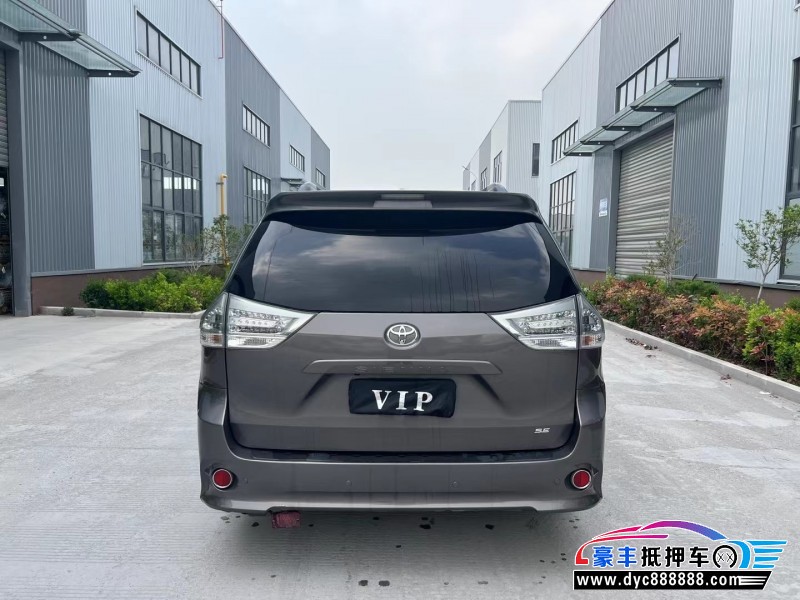 17年丰田塞纳MPV抵押车出售