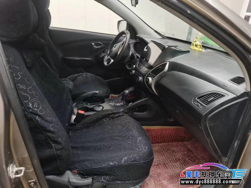 14年现代ix35轿车抵押车出售