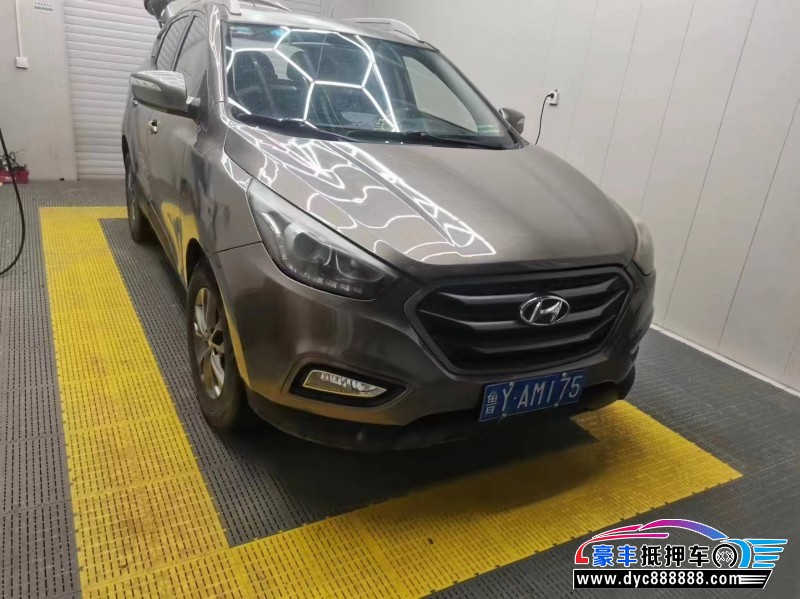 14年现代ix35轿车抵押车出售