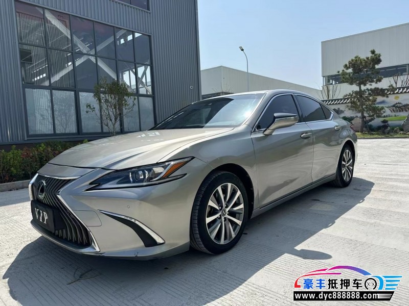 20年雷克萨斯ES轿车抵押车出售