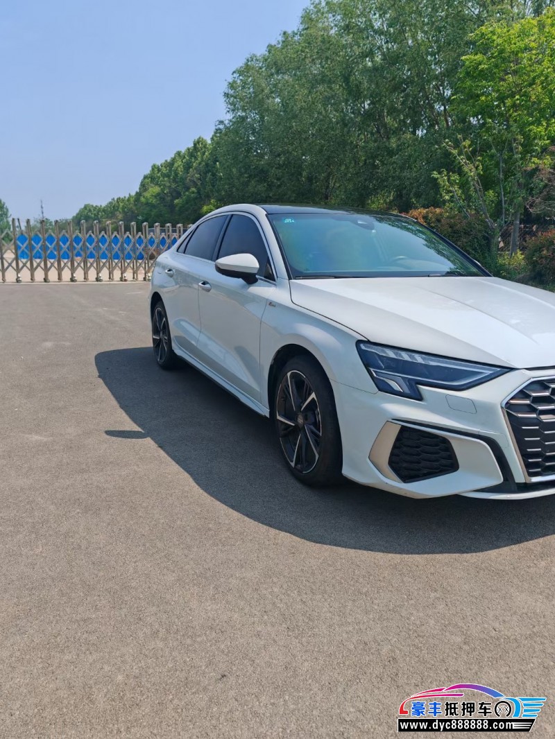 22年奥迪A3轿车抵押车出售