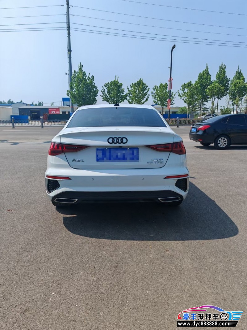 22年奥迪A3轿车抵押车出售