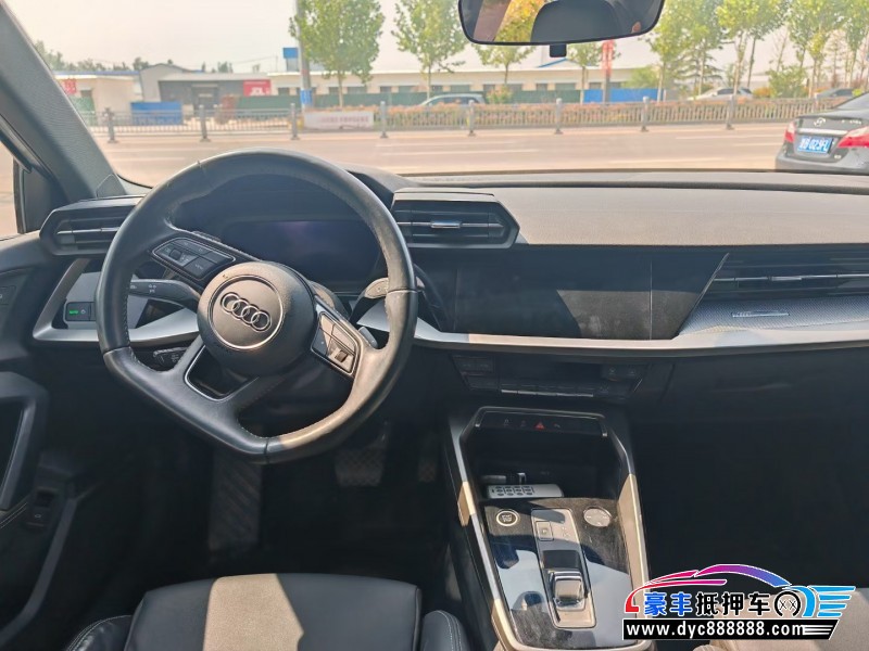 22年奥迪A3轿车抵押车出售