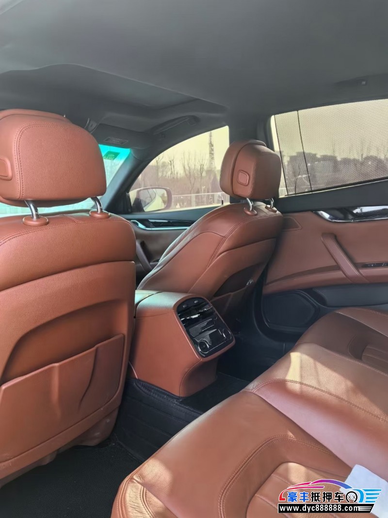 16年玛莎拉蒂总裁轿车抵押车出售