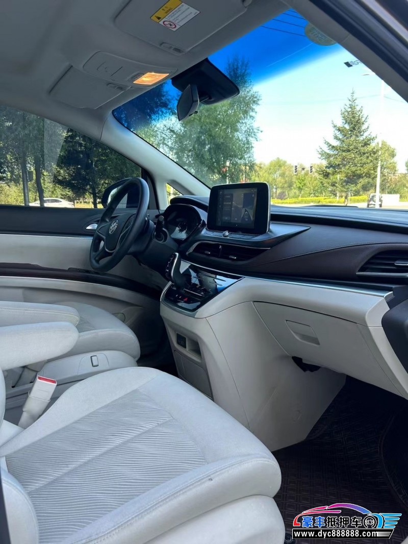 21年别克GL8SUV抵押车出售