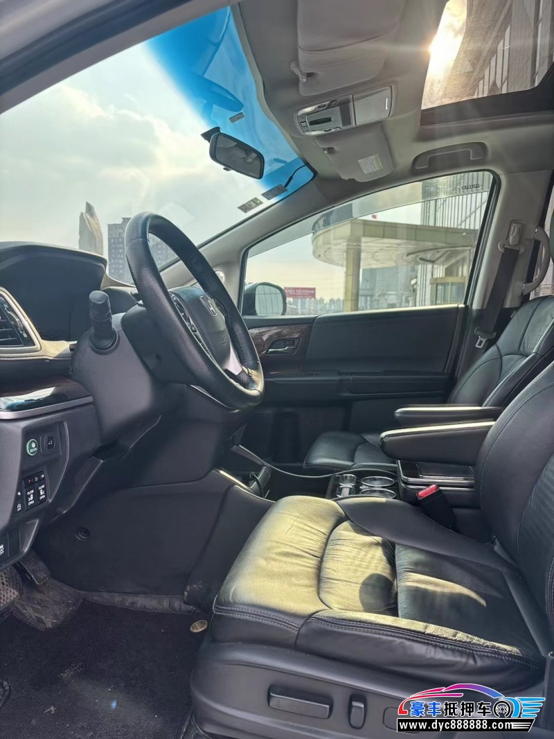 15年本田奥德赛轿车抵押车出售