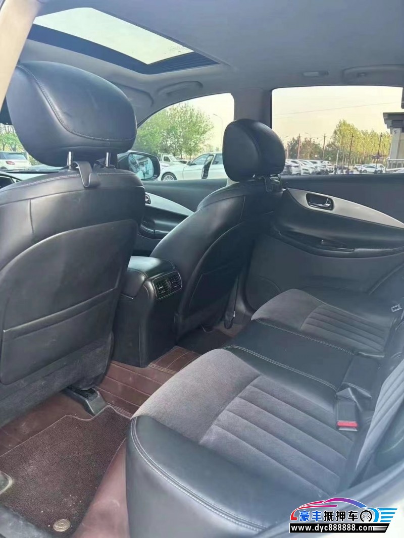 16年英菲尼迪QX50轿车抵押车出售