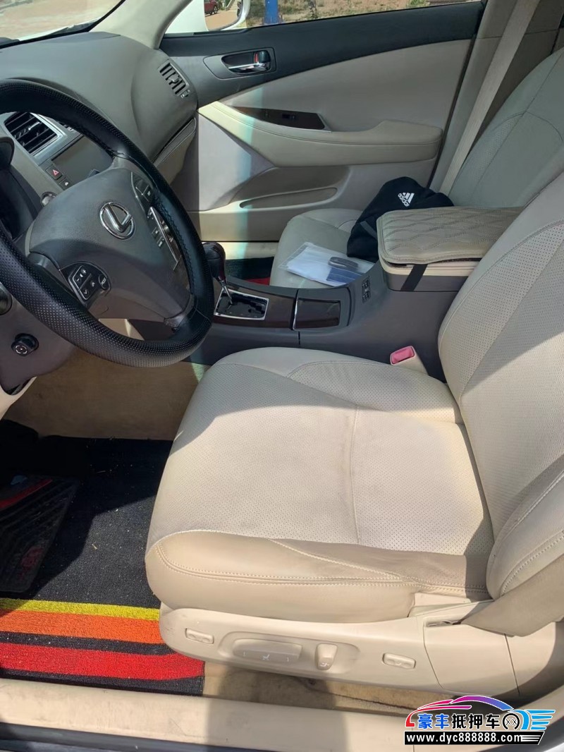 11年雷克萨斯ES轿车抵押车出售