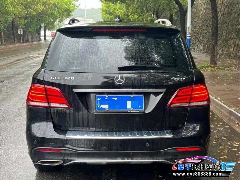 18年奔驰GLE轿车抵押车出售