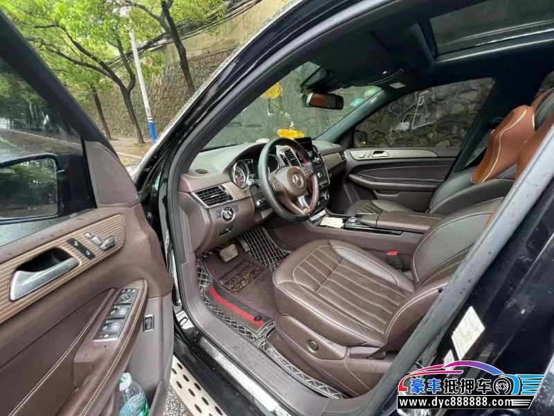 18年奔驰GLE轿车抵押车出售