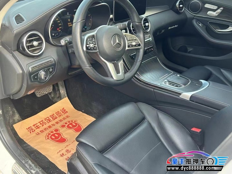19年奔驰C轿车抵押车出售