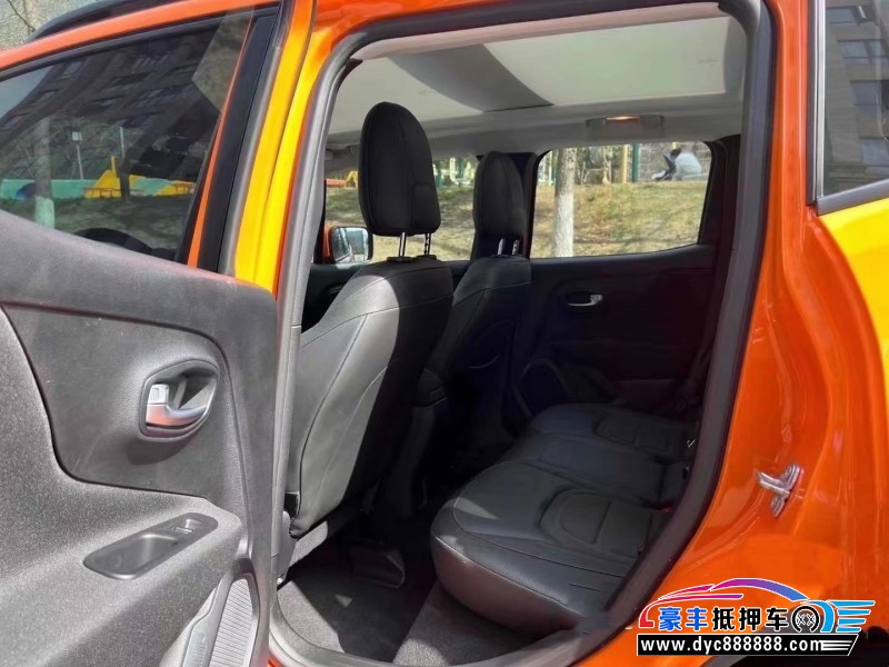 19年Jeep自由侠轿车抵押车出售