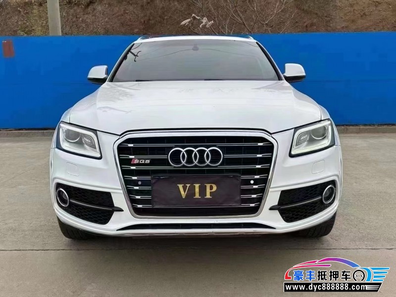 18年奥迪SQ5轿车抵押车出售