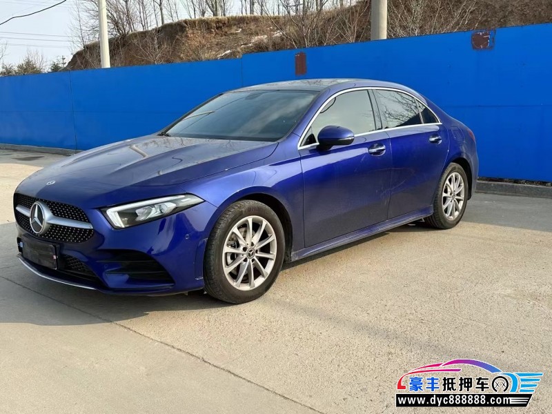 20年奔驰A轿车抵押车出售