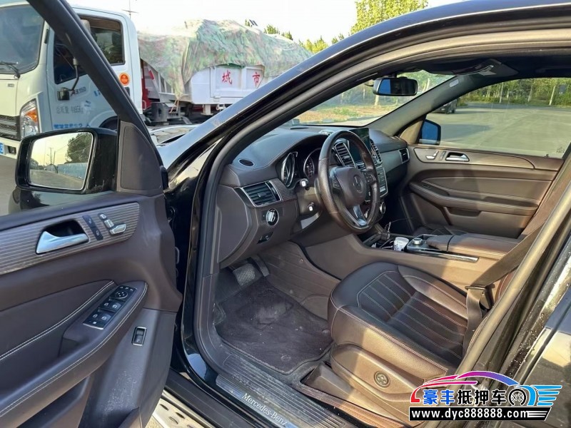 19年奔驰GLE轿车抵押车出售