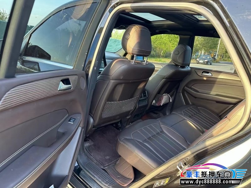 19年奔驰GLE轿车抵押车出售