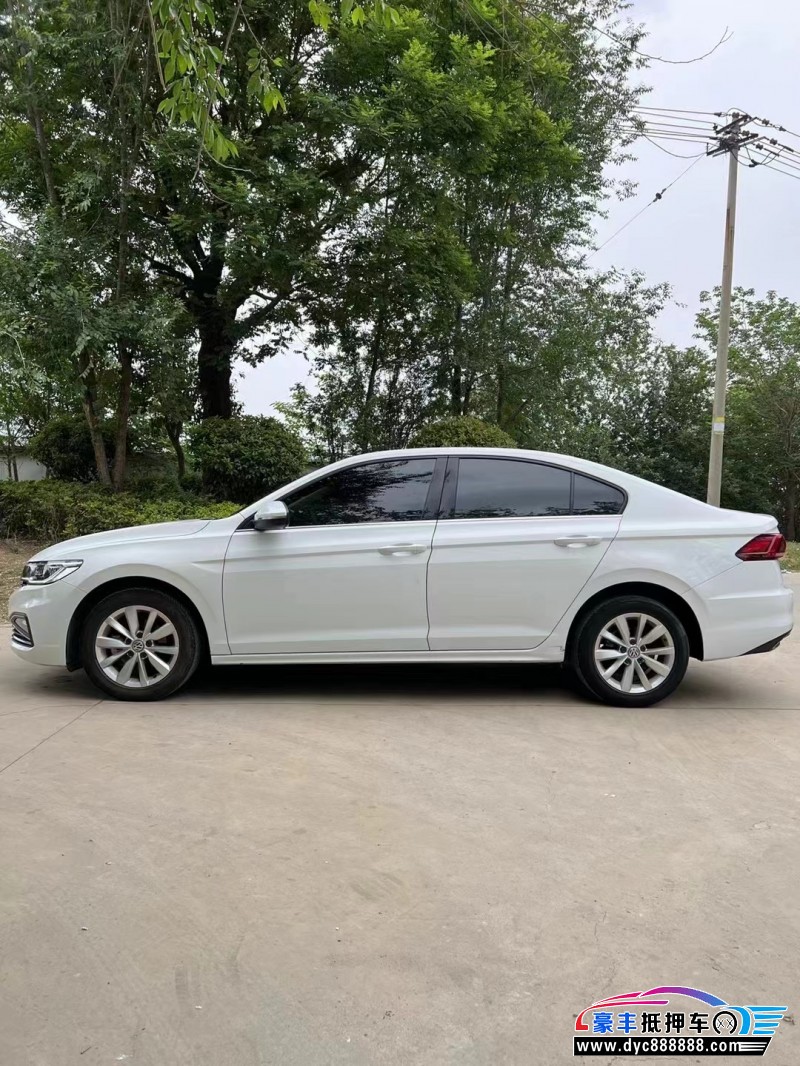 20年大众宝来轿车抵押车出售