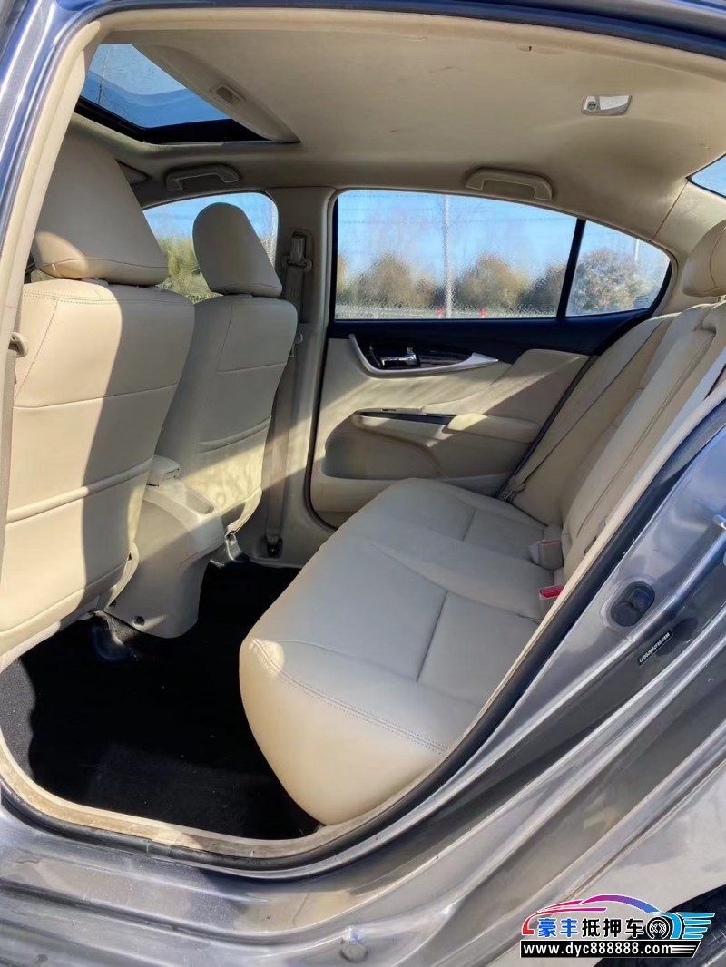 16年本田凌派轿车抵押车出售