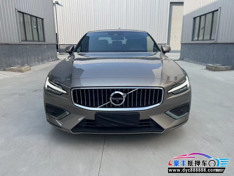 22年沃尔沃S60轿车抵押车出售
