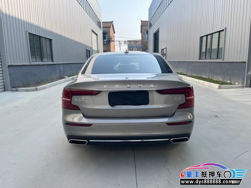 22年沃尔沃S60轿车抵押车出售
