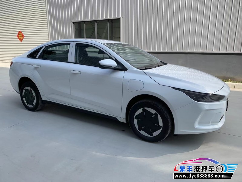 24年吉利几何轿车抵押车出售