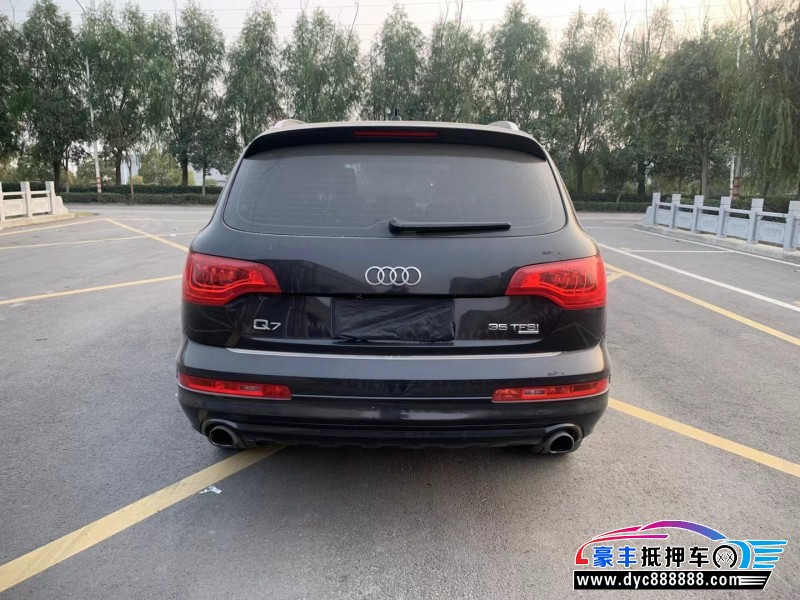 14年奥迪Q7轿车抵押车出售