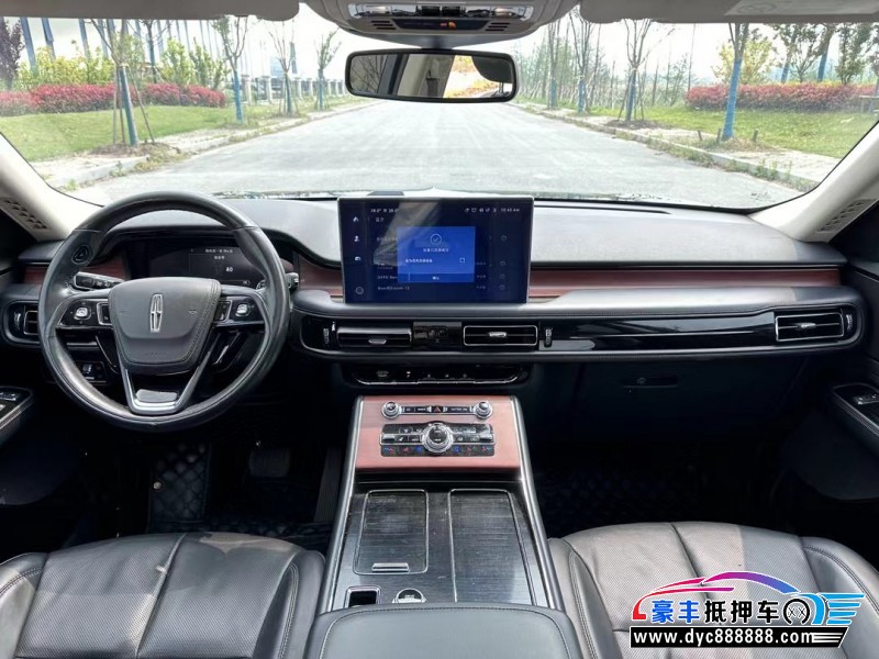 21年林肯飞行家轿车抵押车出售