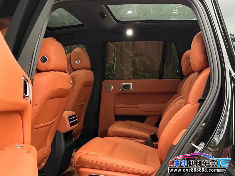 23年理想L8轿车抵押车出售