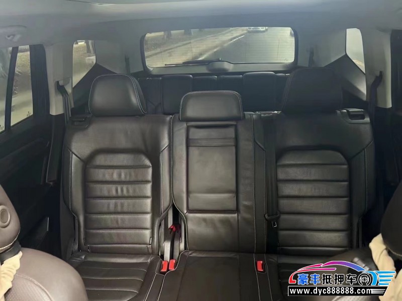 18年大众途昂轿车抵押车出售