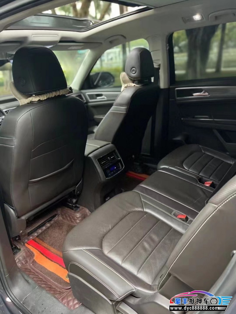 18年大众途昂轿车抵押车出售