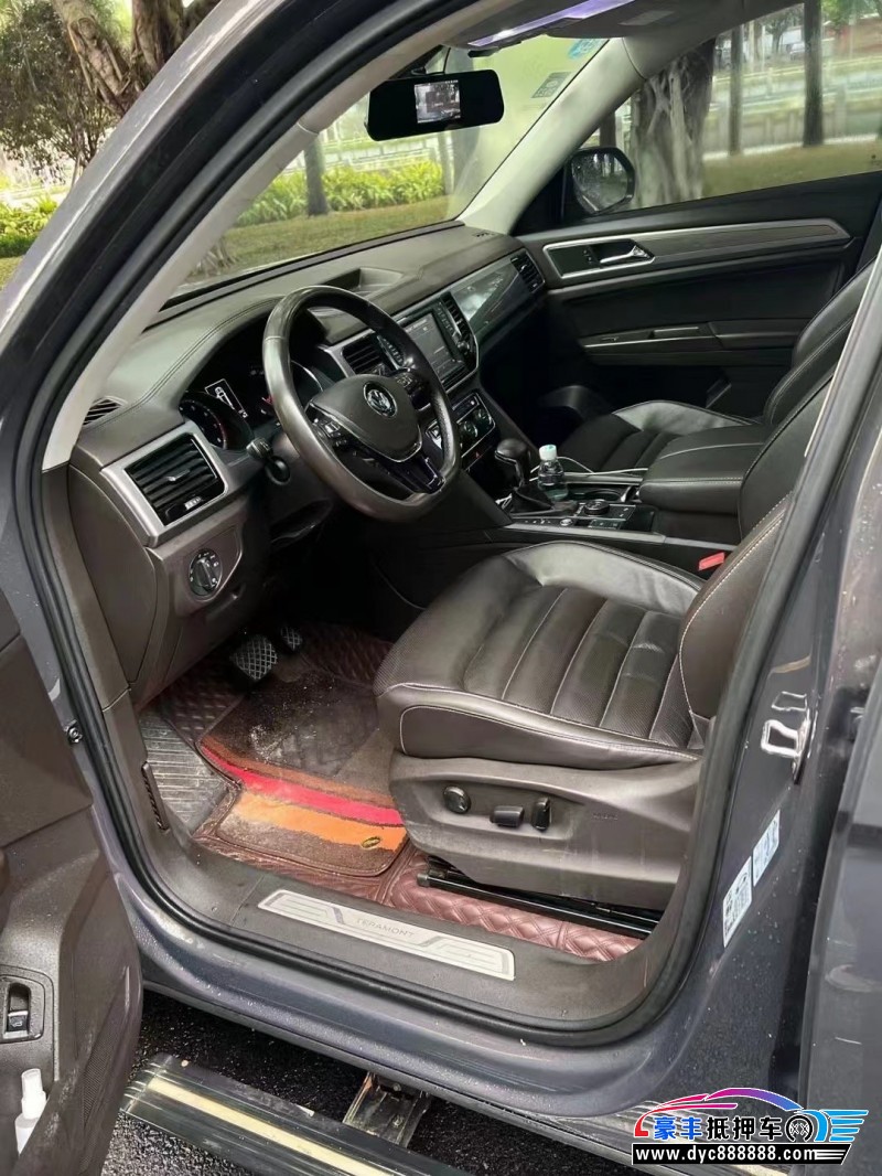 18年大众途昂轿车抵押车出售