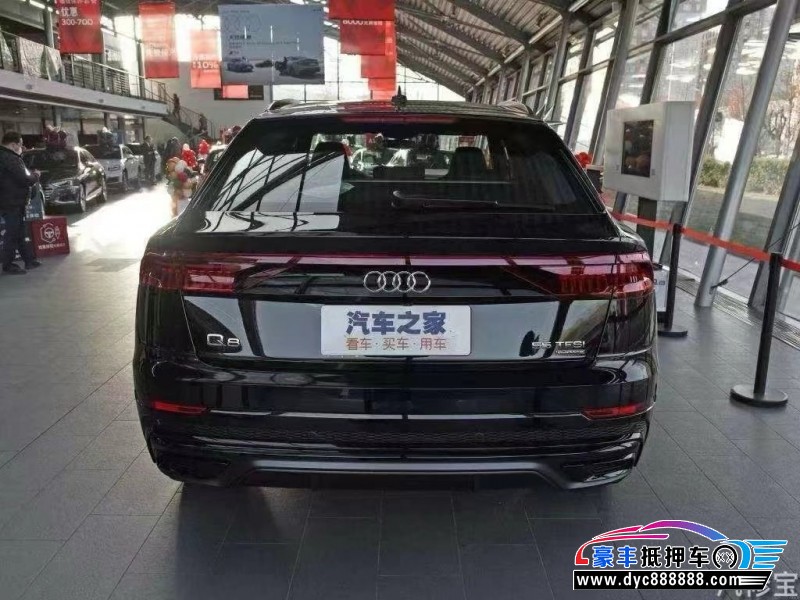 20年奥迪Q8轿车抵押车出售