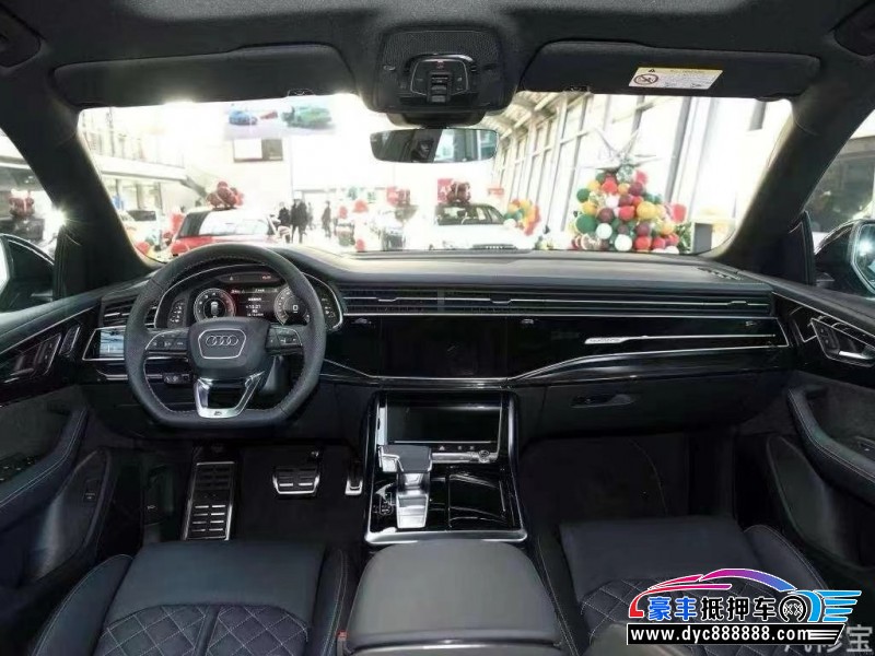 20年奥迪Q8轿车抵押车出售