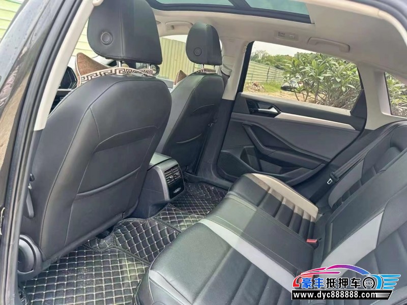 20年大众速腾轿车抵押车出售