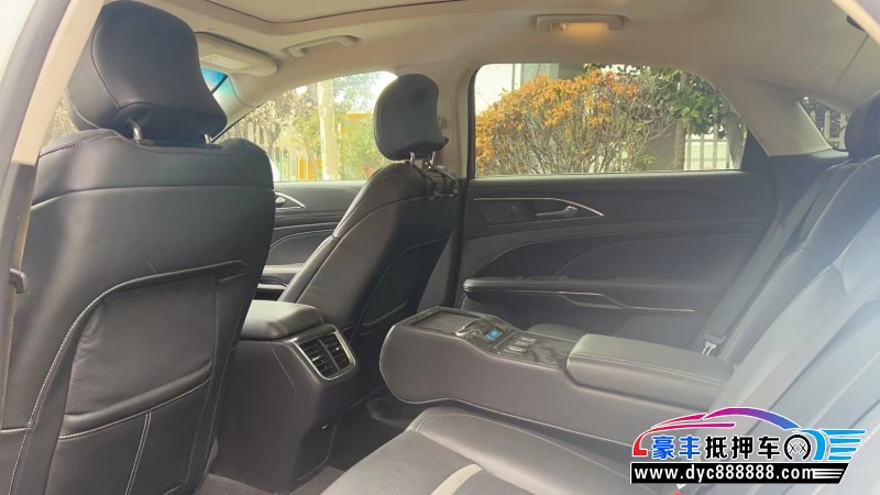 16年福特金牛座轿车抵押车出售