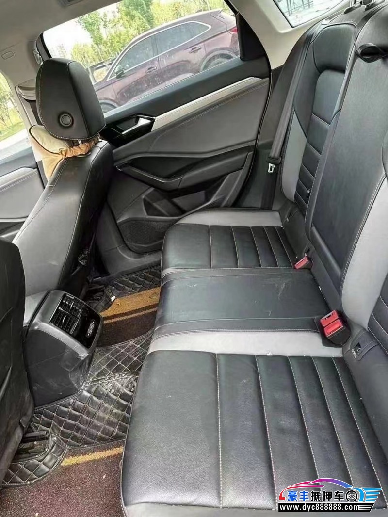 21年大众速腾轿车抵押车出售